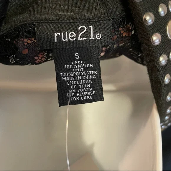 Bundle Rue 21 black button downs - Picture 8 of 16